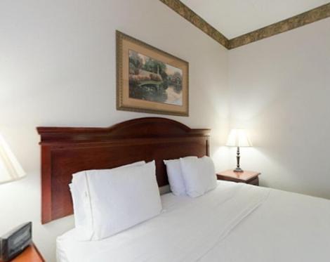 Holiday Inn Express Hotel & Suites Laurinburg By Ihg Zimmer foto