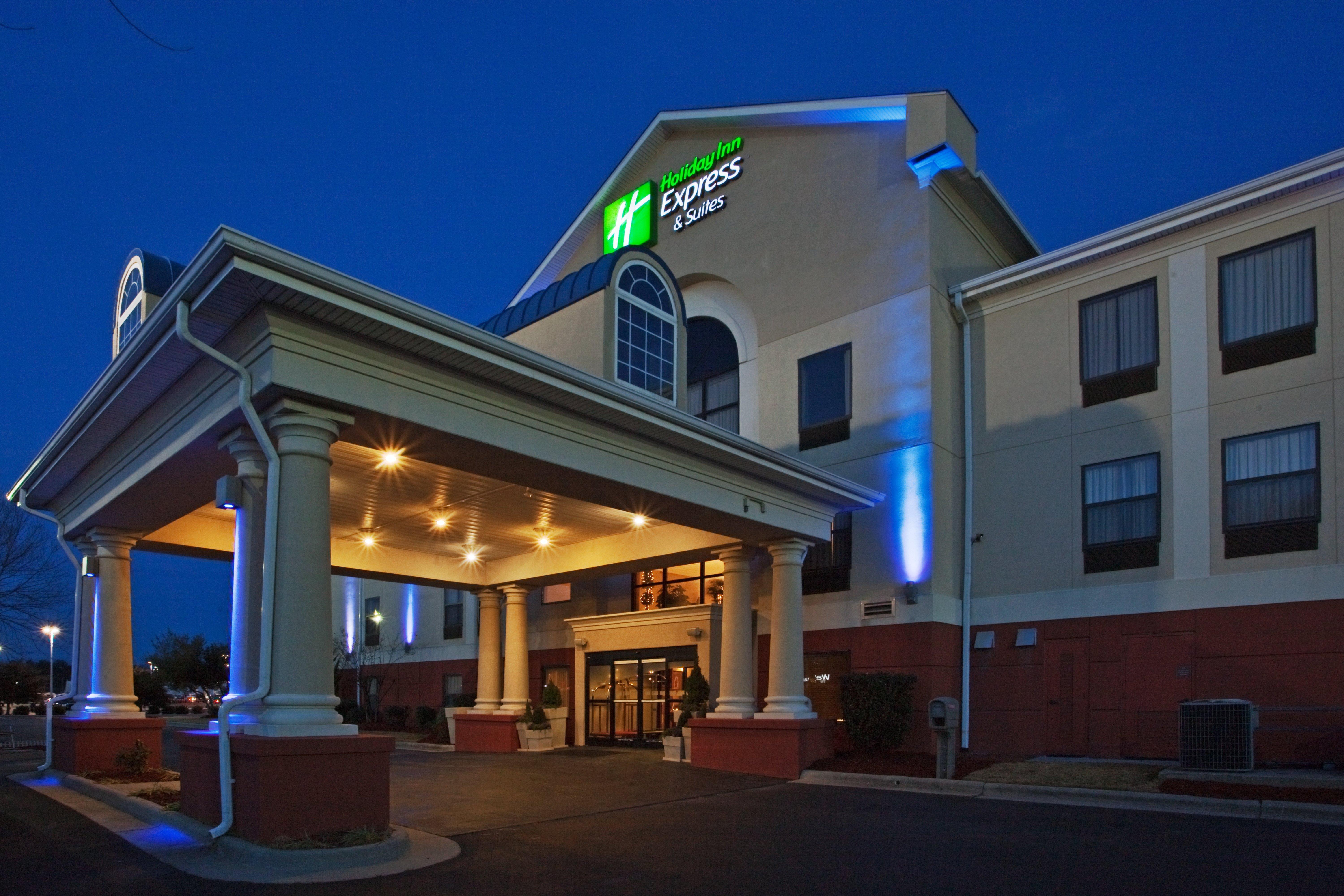 Holiday Inn Express Hotel & Suites Laurinburg By Ihg Exterior foto