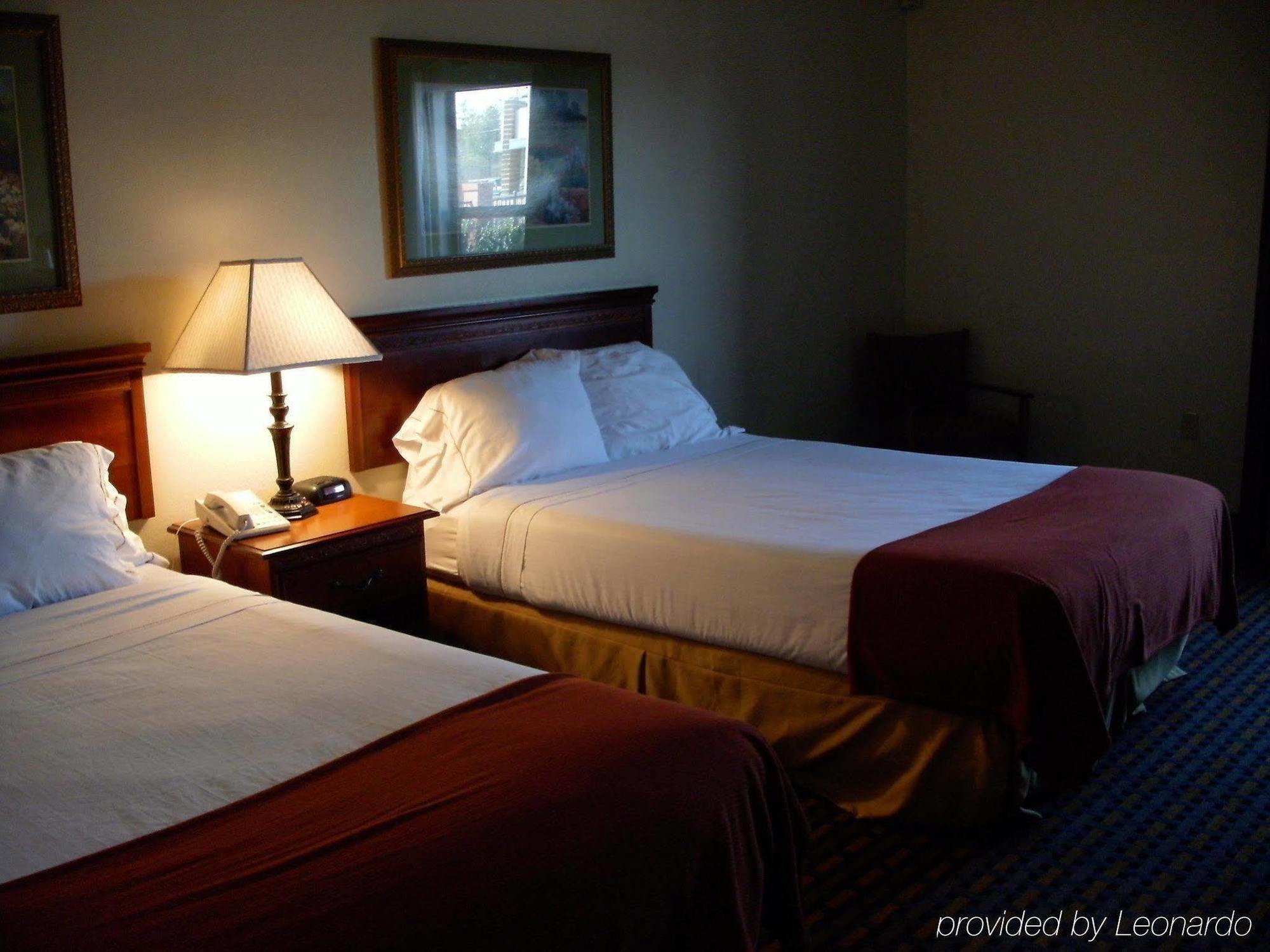 Holiday Inn Express Hotel & Suites Laurinburg By Ihg Exterior foto